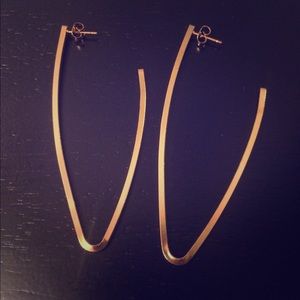Stainless steel golden earrings